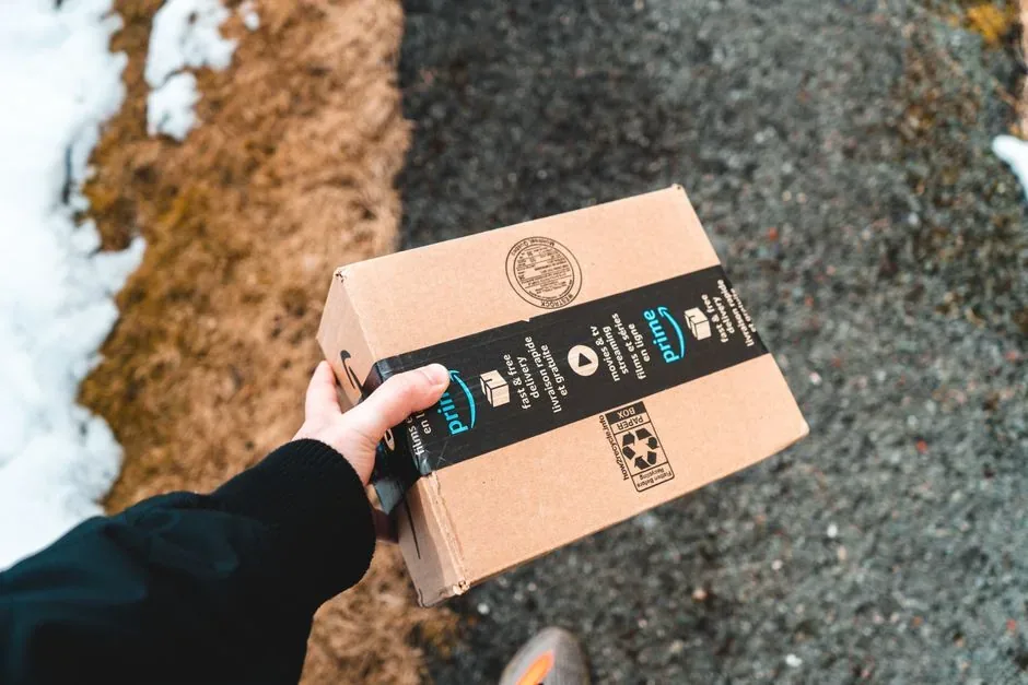 Autónomo analiza las facturas de Seller Central para deducir correctamente las comisiones de Amazon en su declaración de IRPF