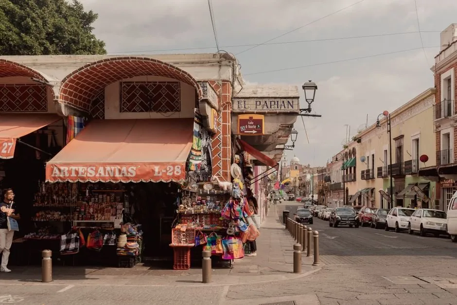 Comprar un Local Puede Traer una Deuda Oculta