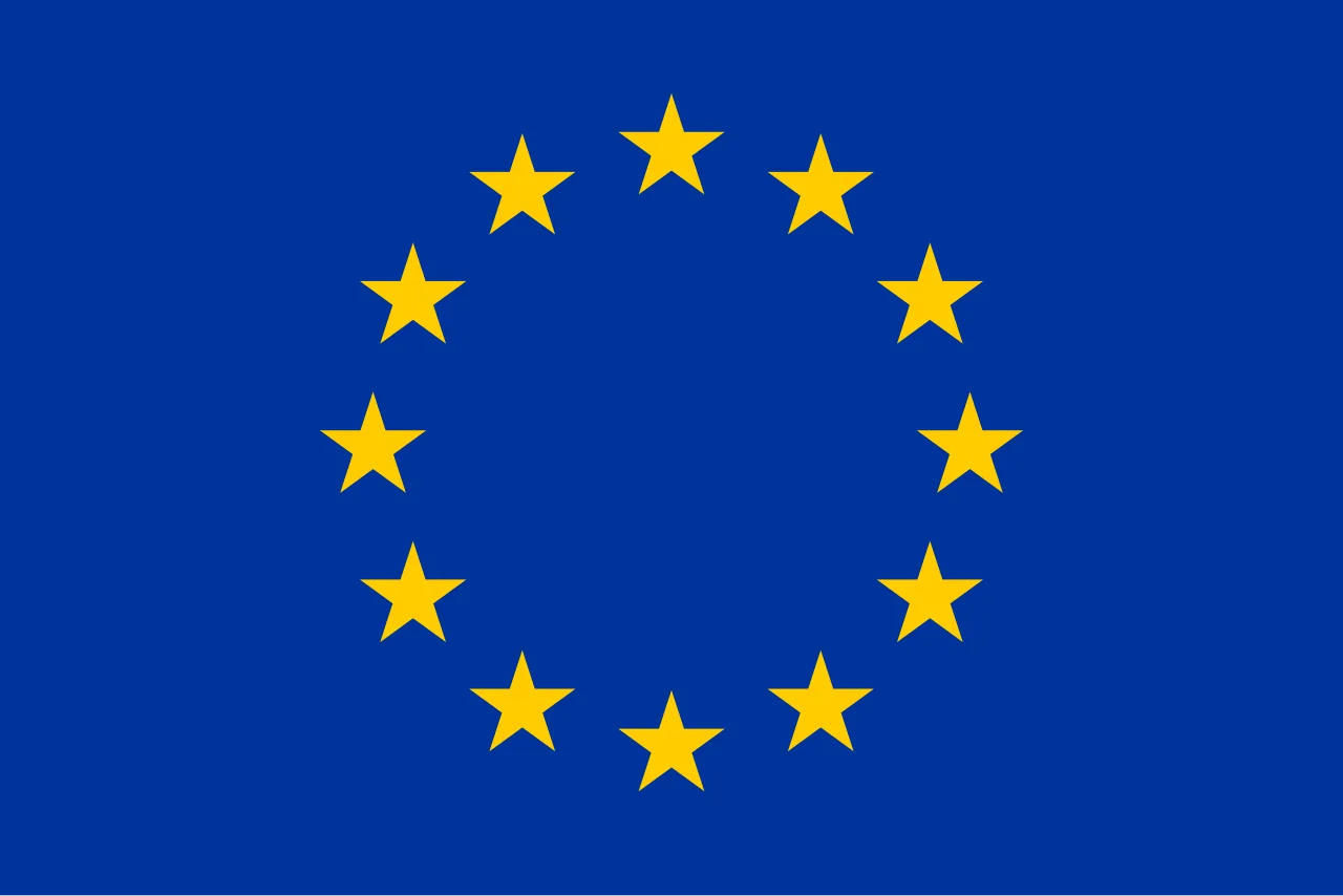 Bandera de la Unión Europea representando el RGPD y la normativa de protección de datos para tiendas online y ecommerce